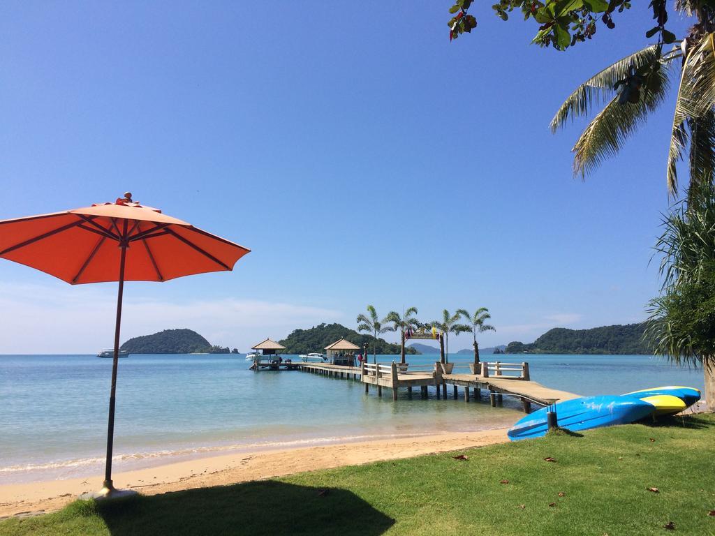 Makathanee Resort Koh Mak Esterno foto