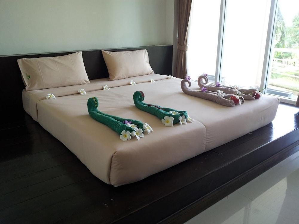 Makathanee Resort Koh Mak Esterno foto